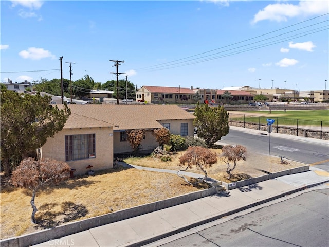 100 E Buena Vista St, Barstow, CA 92311 - ranch-style house featuring stucco siding