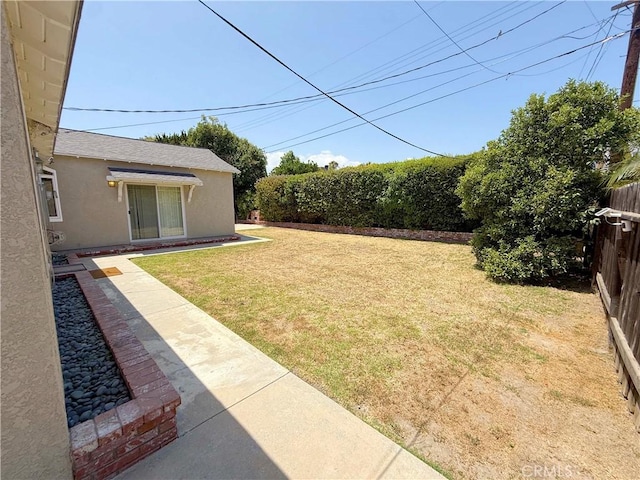 21045 Hemmingway St, Canoga Park, CA 91304 - view of yard