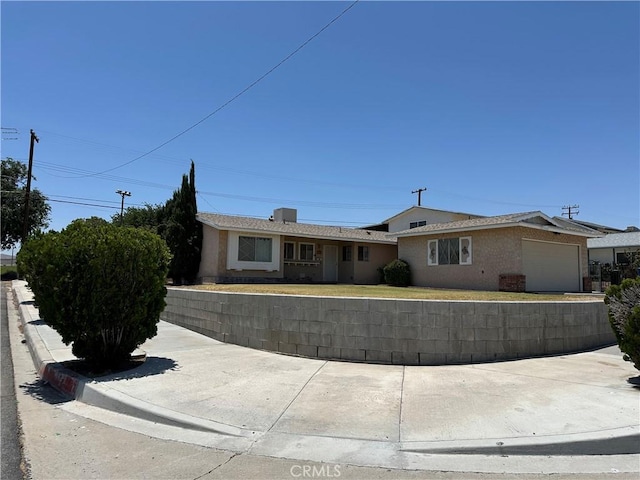 1624 Forane St, Barstow, CA 92311 - ranch-style house with a garage