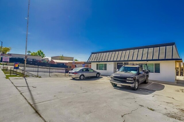734738 Grand Ave, Spring Valley, CA 91977 - view of car parking