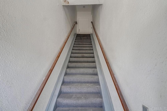 734738 Grand Ave, Spring Valley, CA 91977 - stairs featuring a textured wall