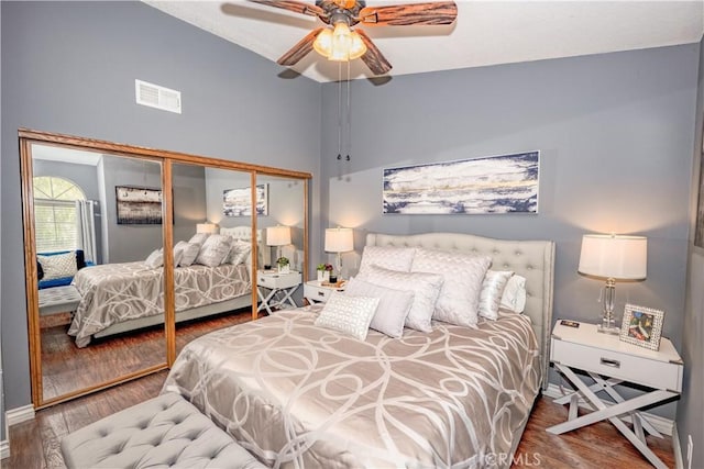 22943 Banyan Pl Unit 306, Saugus, CA 91390 - bedroom featuring wood finished floors, a ceiling fan, and vaulted ceiling
