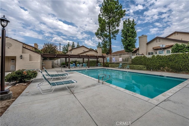 22943 Banyan Pl Unit 306, Saugus, CA 91390 - community pool with a patio area