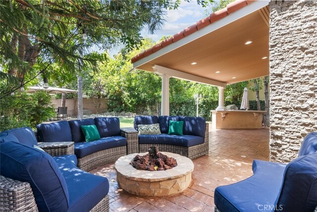 6355 Yolanda Ave, Tarzana, CA 91335 - view of patio / terrace featuring an outdoor hangout area and exterior kitchen