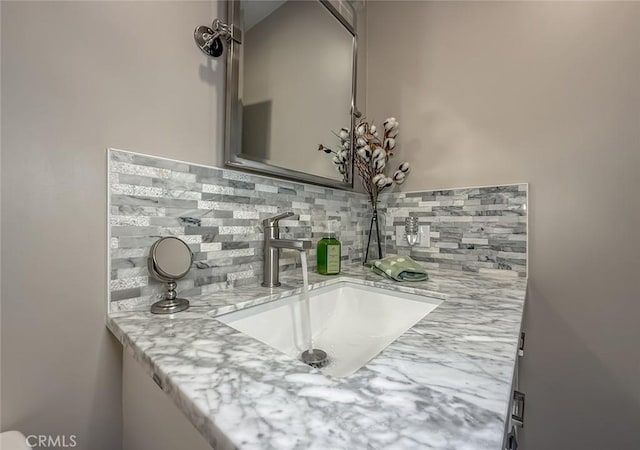 2288 Marilyn St, Simi Valley, CA 93065 - bathroom with tasteful backsplash and vanity