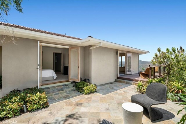 1324 Pitcairn Pl, Laguna Beach, CA 92651 - view of patio / terrace featuring entry steps and a deck