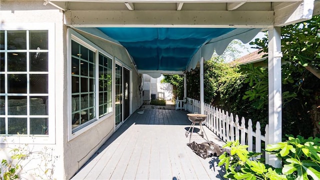 3375 Fuchsia, Costa Mesa, CA 92626 - view of wooden terrace