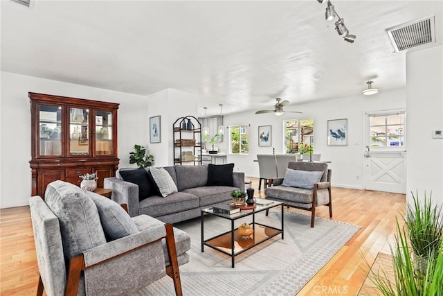 1024 Hamline Pl, Burbank, CA 91504 - photo 7