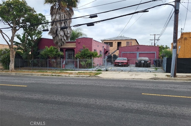 8110 S Denker Ave, Los Angeles, CA 90047 - view of front of home featuring a fenced front yard