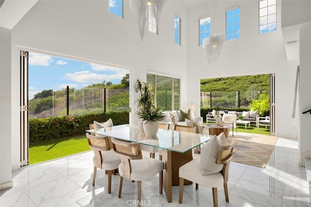 100 Soaring Eagle, Irvine, CA 92618 - sunroom / solarium with healthy amount of natural light