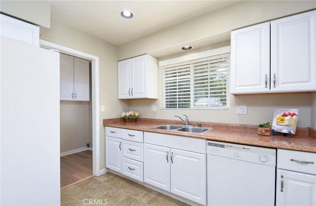 25981 Coombe Hill Dr, Menifee, CA 92586 - kitchen featuring white appliances, white cabinets, and recessed lighting