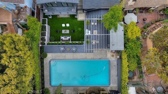 1012 10th St, Manhattan Beach, CA 90266 - bird's eye view of a pool area