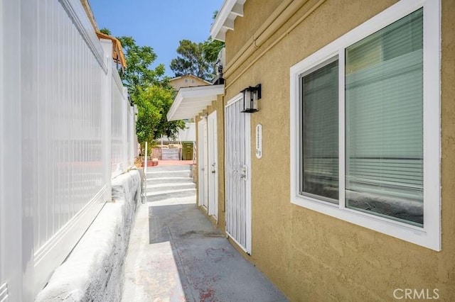 10224 Fernglen Ave, Tujunga, CA 91042 - view of side of home featuring stucco siding