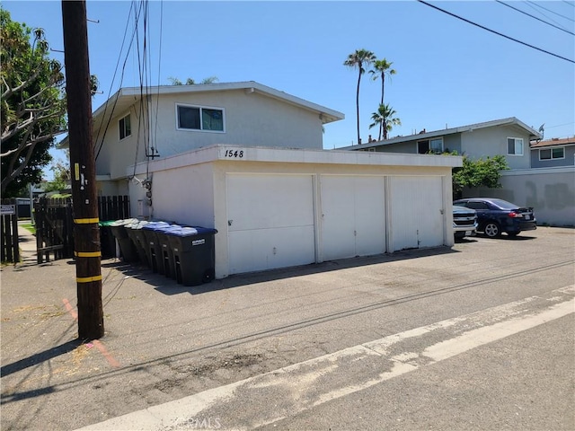 1548 N Elm Ave, Costa Mesa, CA 92626 - view of side of property with stucco siding