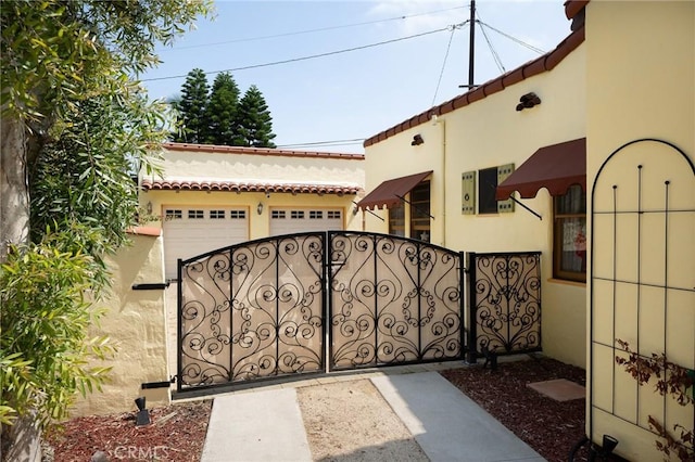 413 W Santa Clara Ave, Santa Ana, CA 92706 - gate featuring a fenced front yard