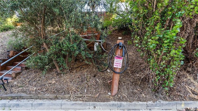 3209 Bennett Dr, Los Angeles, CA 90068 - exterior view