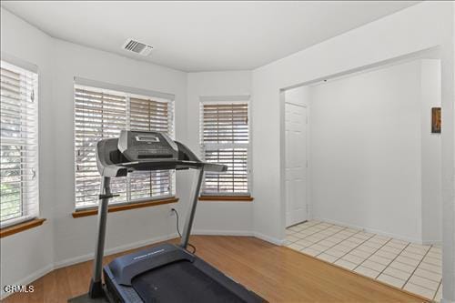 22820 Mariposa Rd, Tehachapi, CA 93561 - exercise room with wood finished floors and baseboards