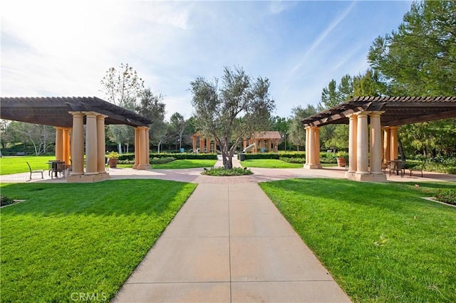 32 Tesoro, Irvine, CA 92618 - surrounding community with a pergola and a yard
