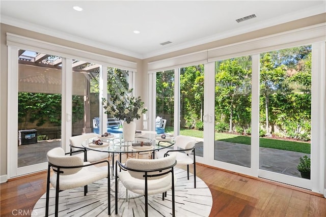 32 Tesoro, Irvine, CA 92618 - sunroom featuring hardwood / wood-style floors, ornamental molding, and recessed lighting