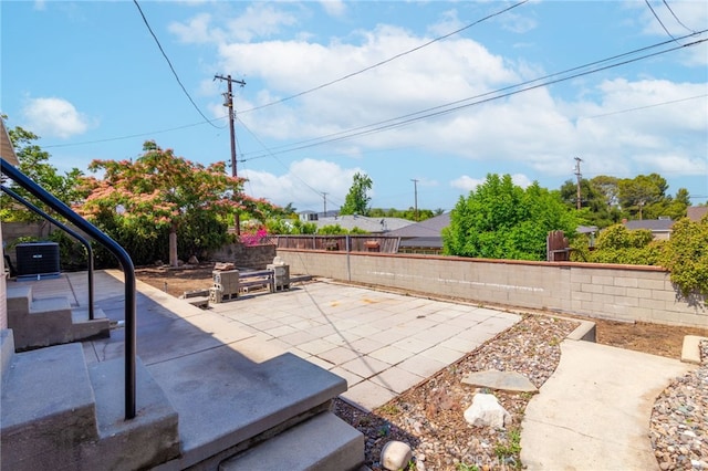 10935 Nassau Ave, Sunland, CA 91040 - fenced backyard featuring a patio