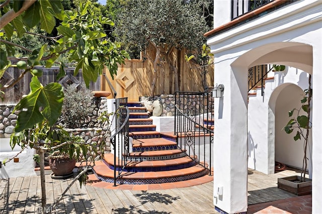 750 Manzanita Dr, Laguna Beach, CA 92651 - view of wooden terrace