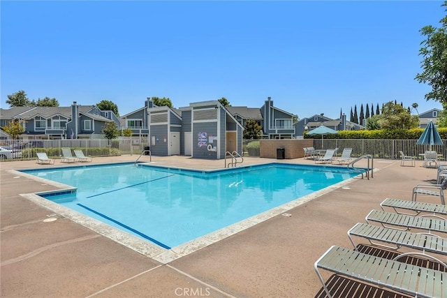 199 N Magnolia Ave Unit D, Anaheim, CA 92801 - community pool with a residential view and a patio