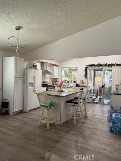 12446 Mount Baldy Dr, Victorville, CA 92392 - photo 8