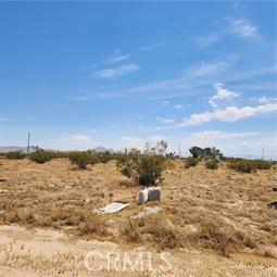 12345 Aster Rd, Adelanto, CA 92301 - photo 5