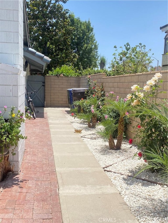 9849 Canada Way, Riverside, CA 92503 - view of patio with a gate
