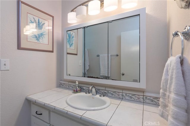 10262 Circulo De Juarez, Fountain Valley, CA 92708 - bathroom featuring vanity