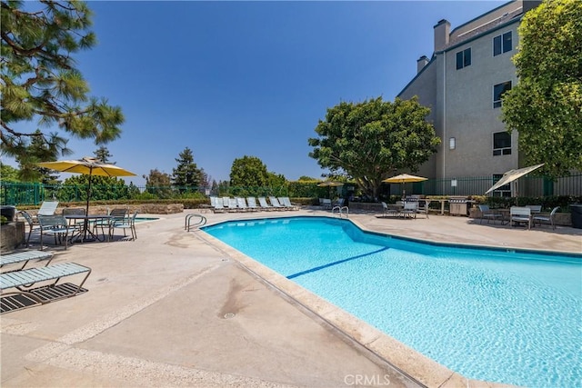 1441 Brett Pl Unit 148, San Pedro, CA 90732 - community pool with a patio area