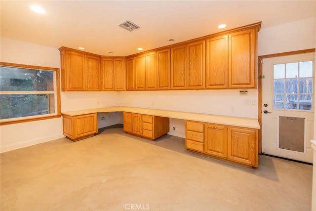 533 Via Vista Dr, Redlands, CA 92373 - unfurnished office featuring built in desk and recessed lighting