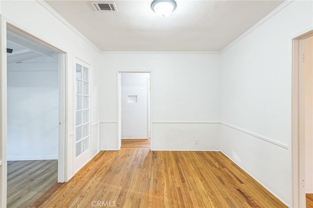 5516 Palm Ave, Whittier, CA 90601 - unfurnished room with light wood finished floors and crown molding