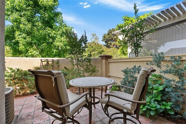 2303 Paseo Circulo, Tustin, CA 92782 - view of patio / terrace