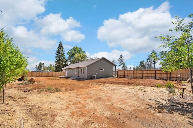 6388 Oak Rd, Paradise, CA 95969 - fenced backyard featuring a patio