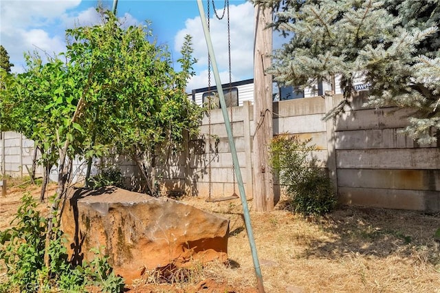 6388 Oak Rd, Paradise, CA 95969 - view of yard
