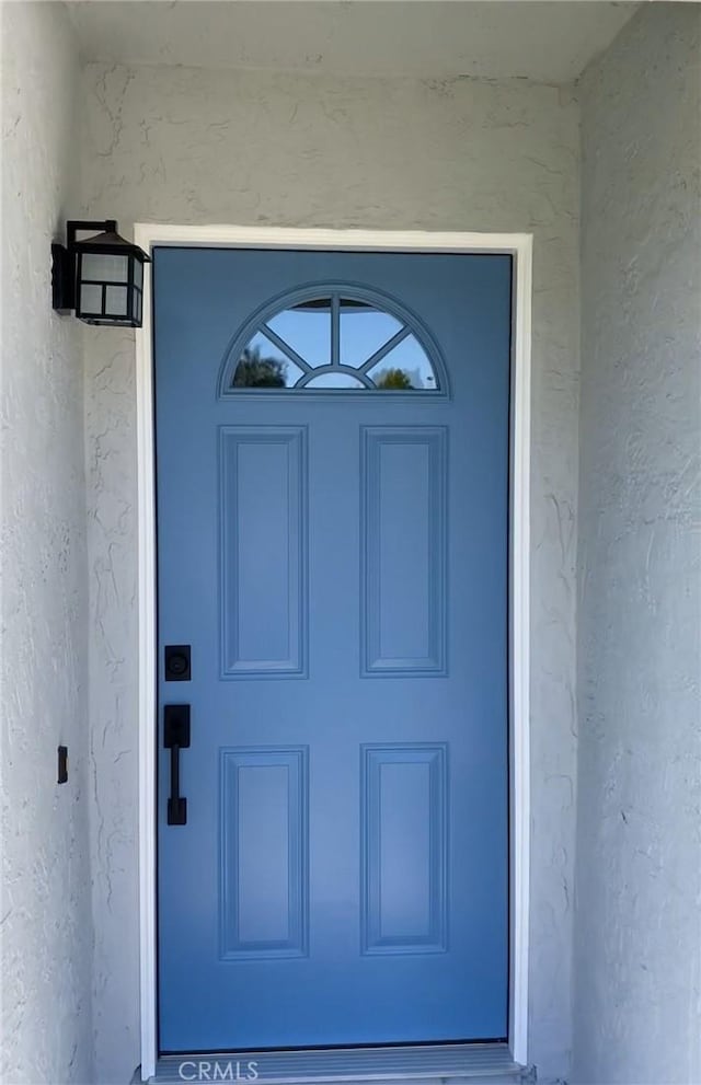 3195 Camarillo Ave, Oceanside, CA 92056 - doorway to property with stucco siding