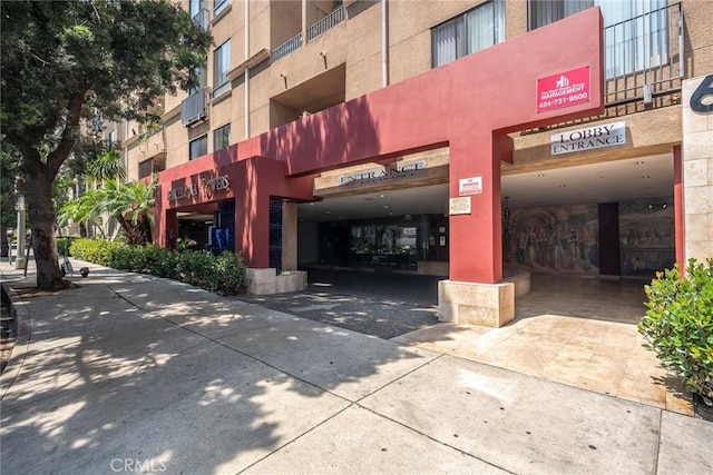625 S Berendo St Unit 604, Los Angeles, CA 90005 - view of building exterior