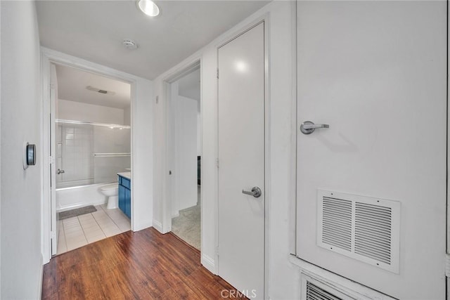 625 S Berendo St Unit 604, Los Angeles, CA 90005 - hall featuring wood finished floors and baseboards