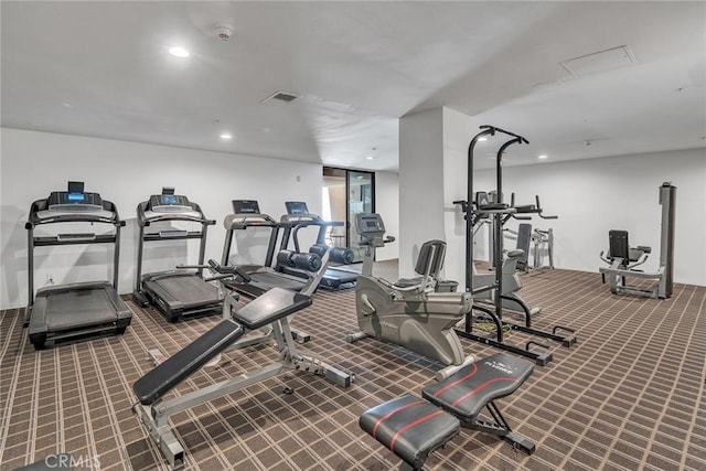 625 S Berendo St Unit 604, Los Angeles, CA 90005 - workout area featuring recessed lighting and carpet