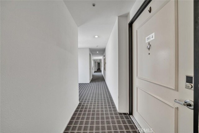 625 S Berendo St Unit 604, Los Angeles, CA 90005 - corridor featuring recessed lighting and baseboards