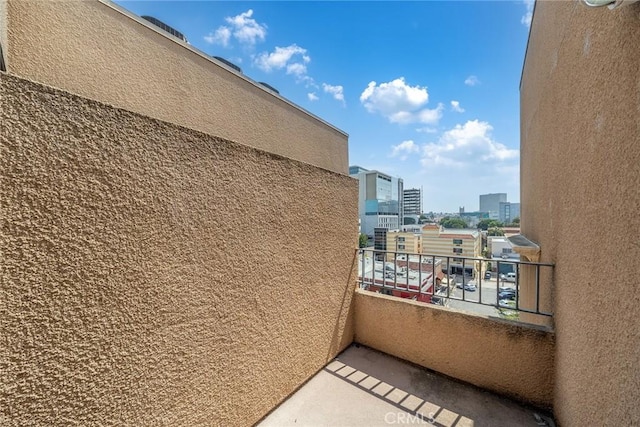 625 S Berendo St Unit 604, Los Angeles, CA 90005 - balcony featuring a view of city
