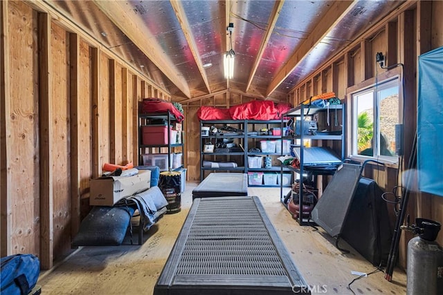 15558 Lookout Rd, Apple Valley, CA 92307 - view of storage area