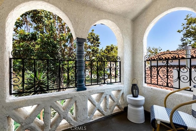 4325 9th Ave, Los Angeles, CA 90008 - view of patio / terrace