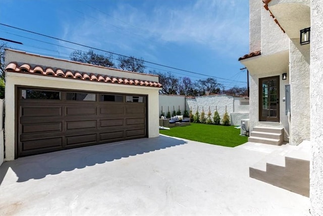 4325 9th Ave, Los Angeles, CA 90008 - view of detached garage