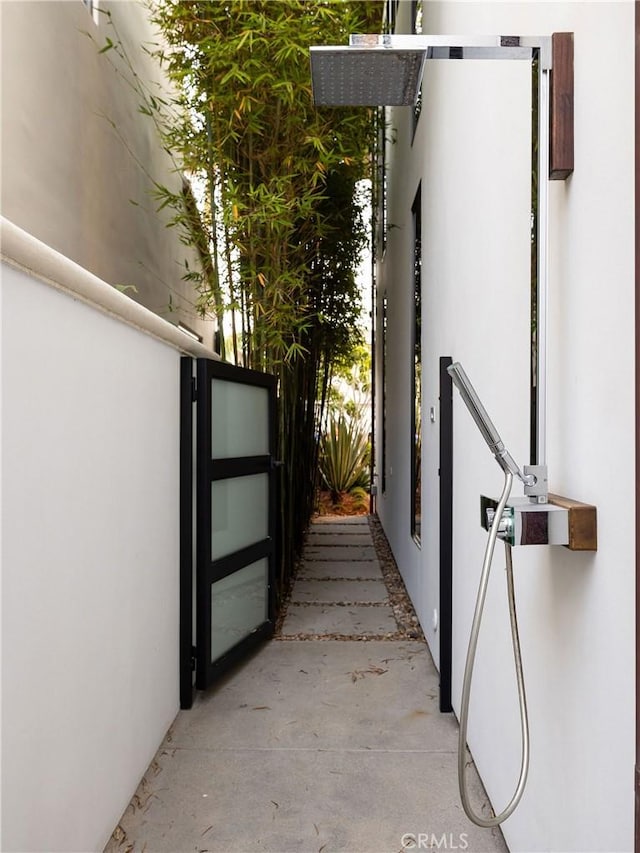 501 Ocean Ave, Seal Beach, CA 90740 - view of home's exterior featuring stucco siding