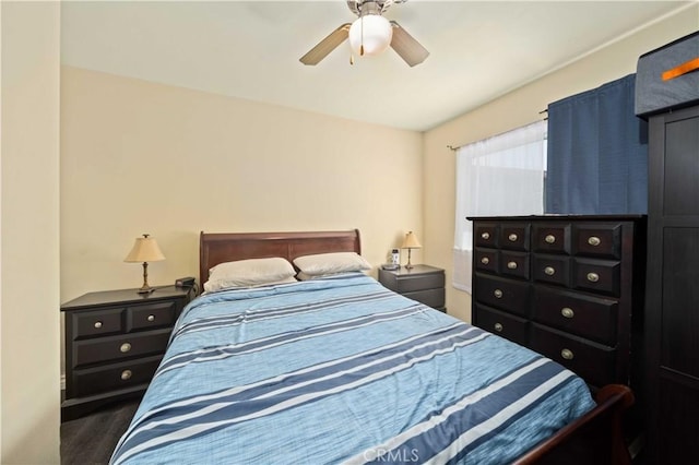 6838 Severn Dr, Paramount, CA 90723 - bedroom featuring ceiling fan