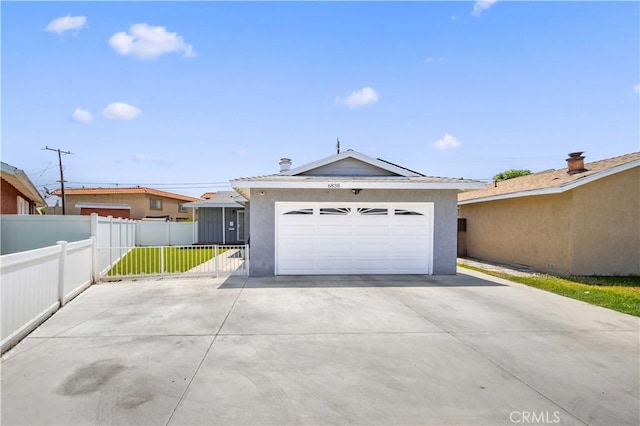 6838 Severn Dr, Paramount, CA 90723 - ranch-style home featuring stucco siding and driveway