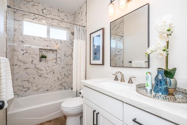 1904 Grey Rabbit Hollow Ln, Fallbrook, CA 92028 - full bath with vanity, shower / bath combination with curtain, and wood finished floors