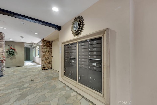 13200 Moorpark St Unit 201, Sherman Oaks, CA 91423 - surrounding community featuring mail area and beam ceiling